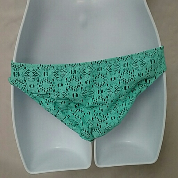 Bikini Bottoms - Picture 3 of 3